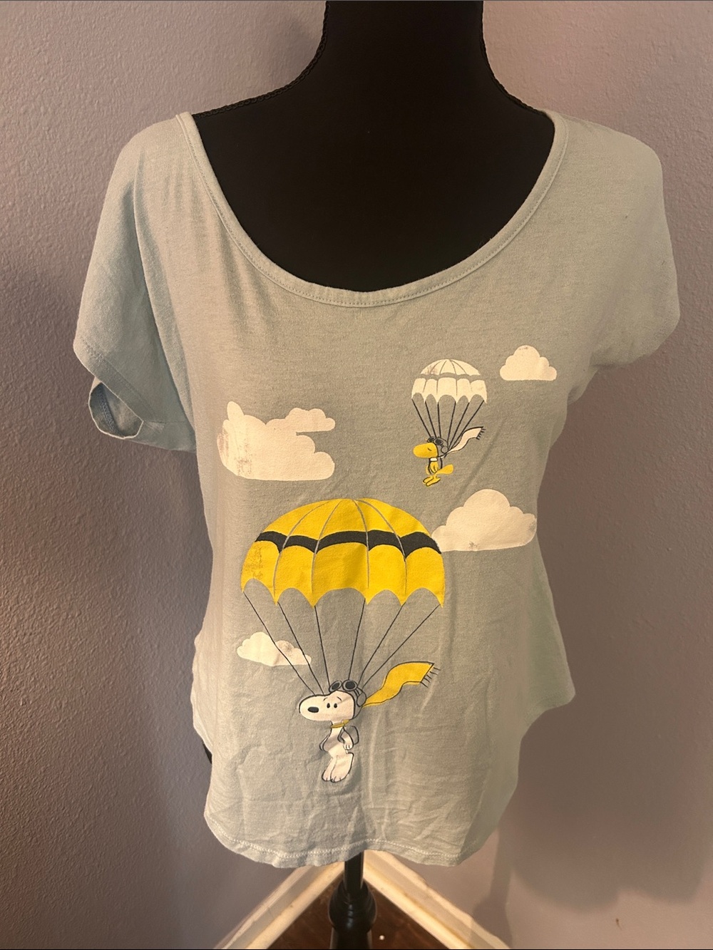 Snoopy Parachute Graphic Tee - Light Blue Size Small